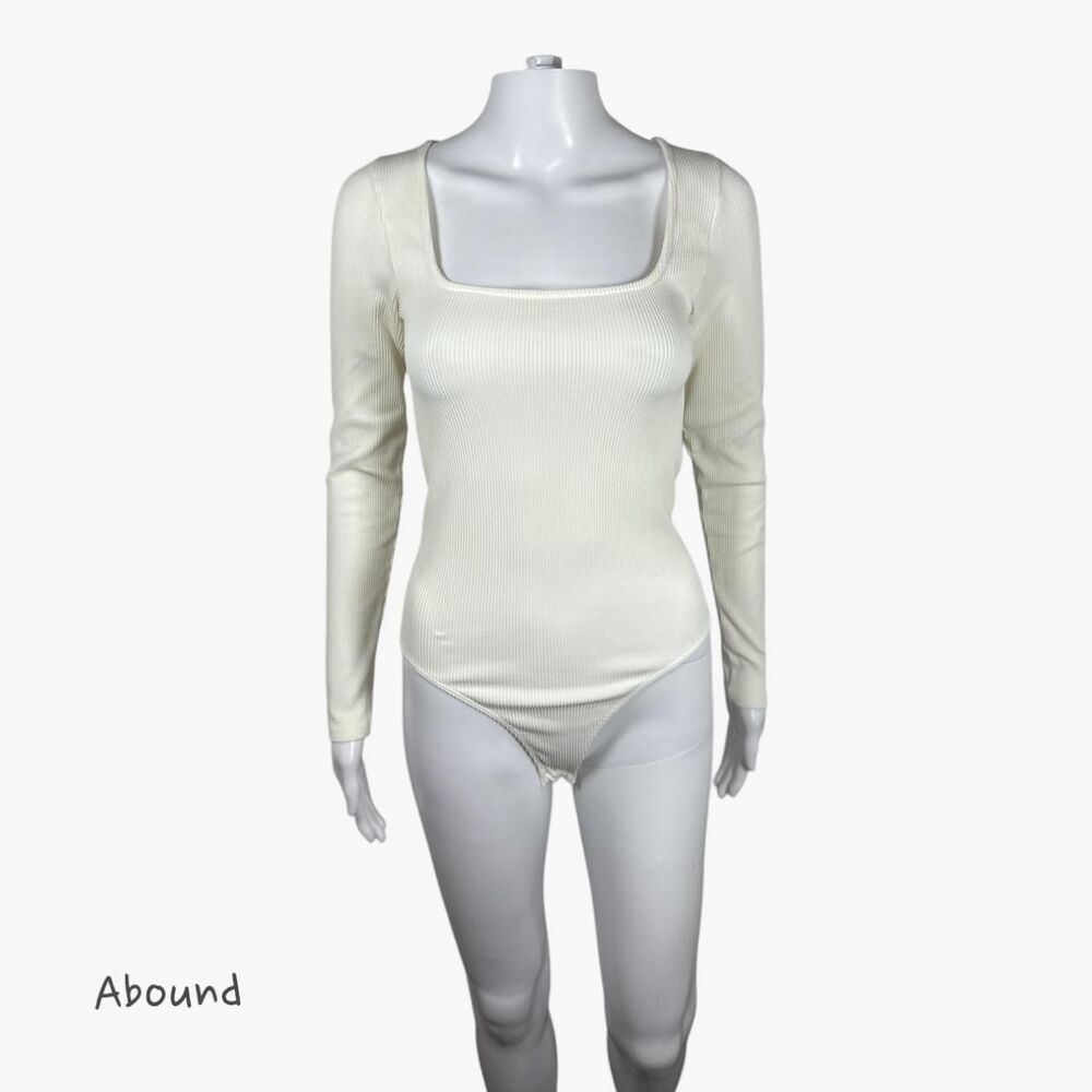 Abound Women's Square Neck Long Sleeve Bodysuit in White Size M/L